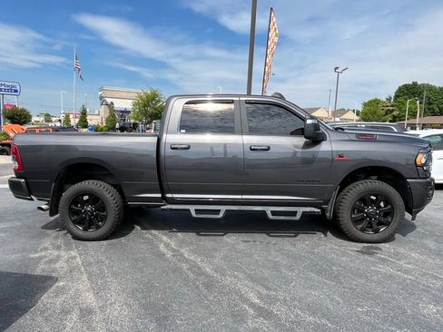Used 2023 RAM 2500 Big Horn w/ Night Edition AWD/4WD image 9