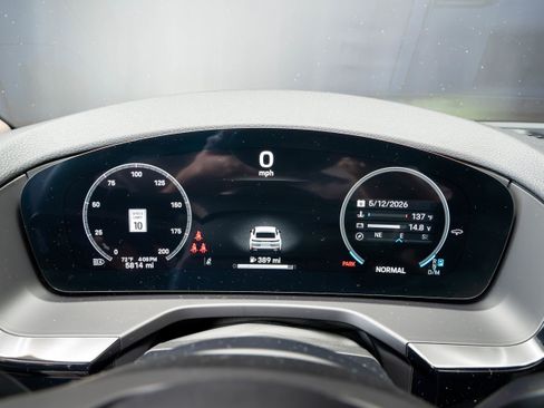 Certified 2024 Porsche Panamera 4 AWD/4WD image 23
