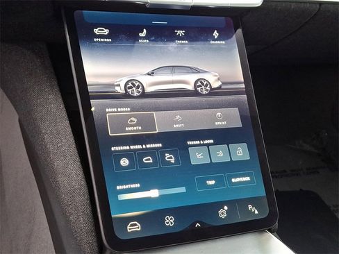 Used 2024 Lucid Air Touring image 25