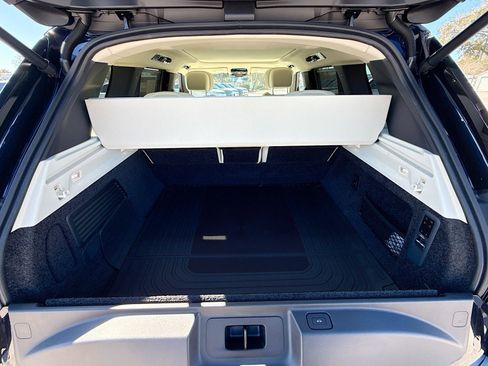New 2026 Land Rover Range Rover Autobiography image 12