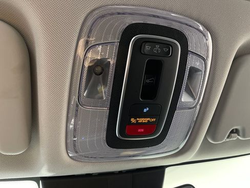 Used 2025 Hyundai Kona Limited FWD image 29
