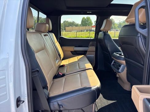 Used 2025 Ford F250 Lariat w/ Lariat Ultimate Package AWD/4WD image 13