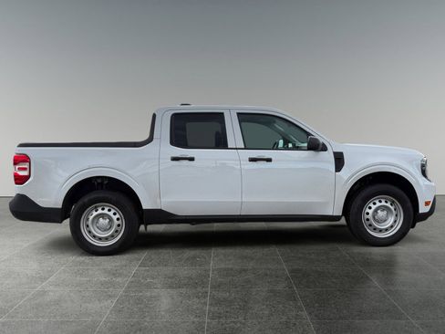 Used 2025 Ford Maverick XL w/ Equipment Group 102A image 8