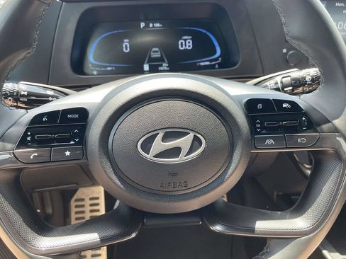 Used 2025 Hyundai Elantra Sport FWD image 23