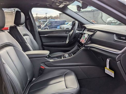 New 2026 Jeep Grand Cherokee L Limited image 27