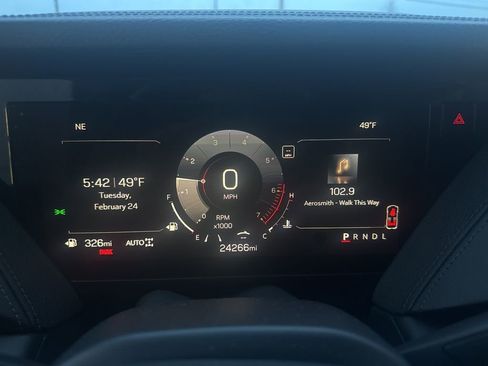 Used 2025 GMC Yukon XL Denali image 21