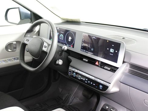 Used 2024 Hyundai Ioniq 5 SEL image 11