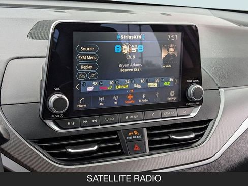 Used 2025 Nissan Altima 2.5 SR FWD image 26