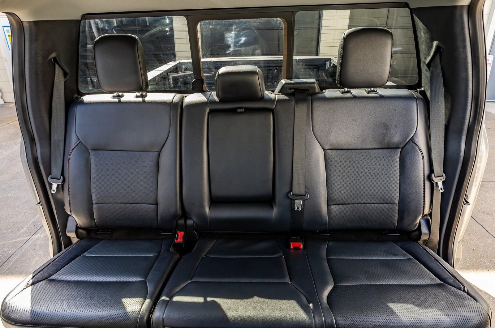 Used 2023 Ford F250 Lariat w/ Lariat Ultimate Package AWD/4WD image 36