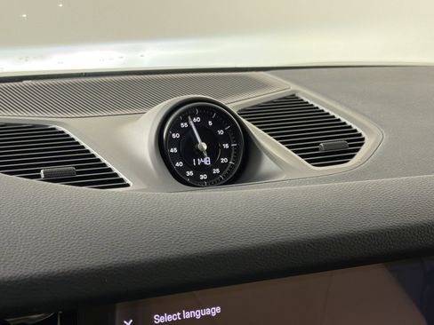 New 2026 Porsche Cayenne Coupe AWD/4WD image 29