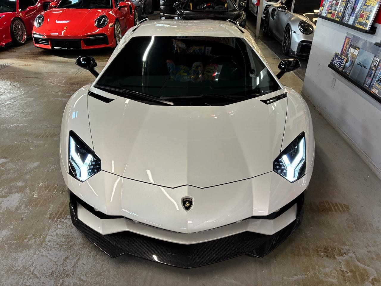 Used 2017 Lamborghini Aventador S AWD/4WD image 5