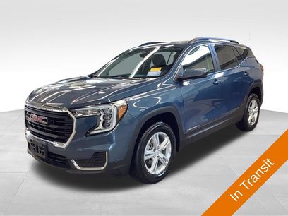 Used 2024 GMC Terrain SLE w/ Driver Convenience Package