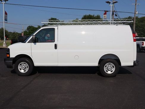 New 2025 Chevrolet Express 2500 w/ Driver Convenience Package RWD image 20