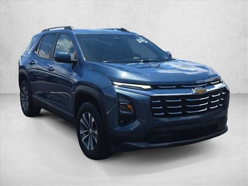 Certified 2025 Chevrolet Equinox LT w/ Convenience Package II FWD image 3