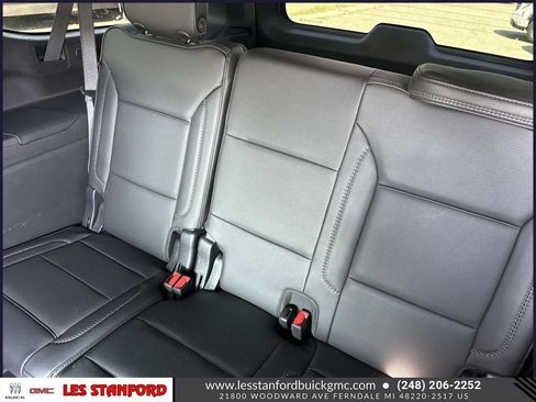 Used 2022 GMC Yukon XL Denali AWD/4WD image 14