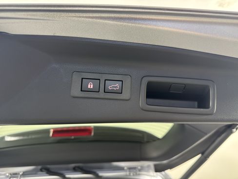 Used 2026 Subaru Forester Premium image 31