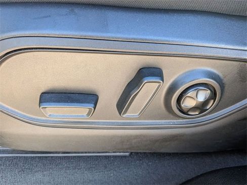 Used 2024 Jeep Grand Cherokee L Altitude image 13