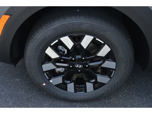 New 2025 Hyundai Santa Cruz SE image 9