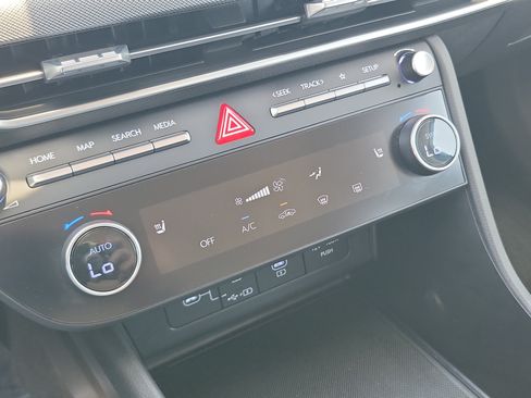 Used 2025 Hyundai Sonata SEL FWD image 22