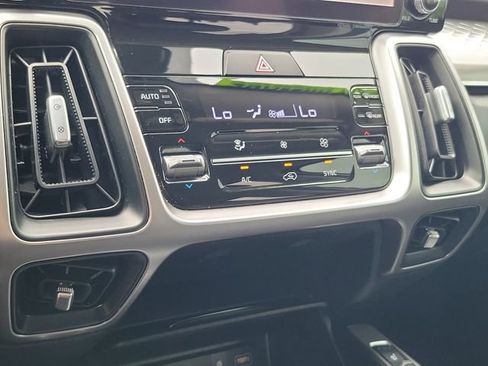 Used 2023 Kia Sorento S FWD image 26