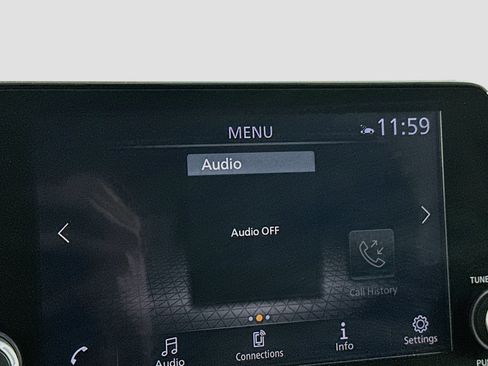 Used 2023 Nissan Rogue SV FWD image 21