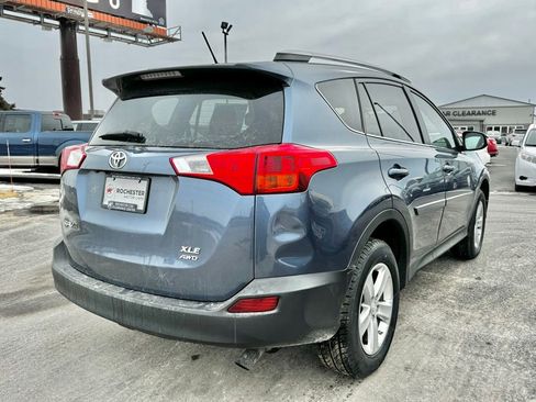 Used 2013 Toyota RAV4 XLE image 37