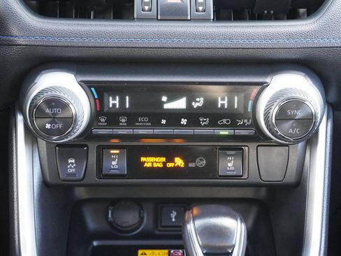 Certified 2022 Toyota RAV4 XSE image 33