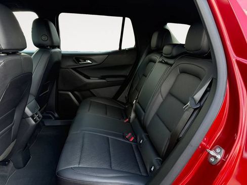 Used 2026 Chevrolet Equinox LT w/ Convenience Package II FWD image 13