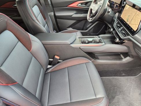 New 2026 Chevrolet Equinox EV RS FWD image 10