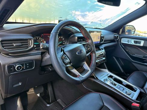 Used 2024 Ford Explorer ST-Line w/ Class IV Trailer Tow Package image 16