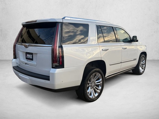 Used 2018 Cadillac Escalade Platinum AWD/4WD image 4