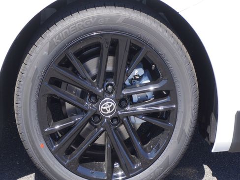 New 2026 Toyota Camry SE image 5