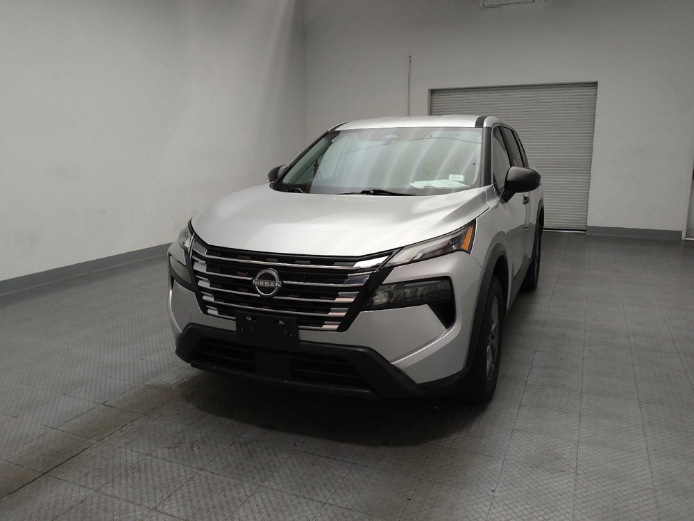 Used 2024 Nissan Rogue S FWD image 15