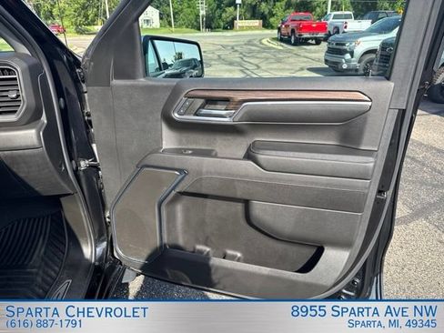 Used 2023 Chevrolet Silverado 1500 LT AWD/4WD image 28