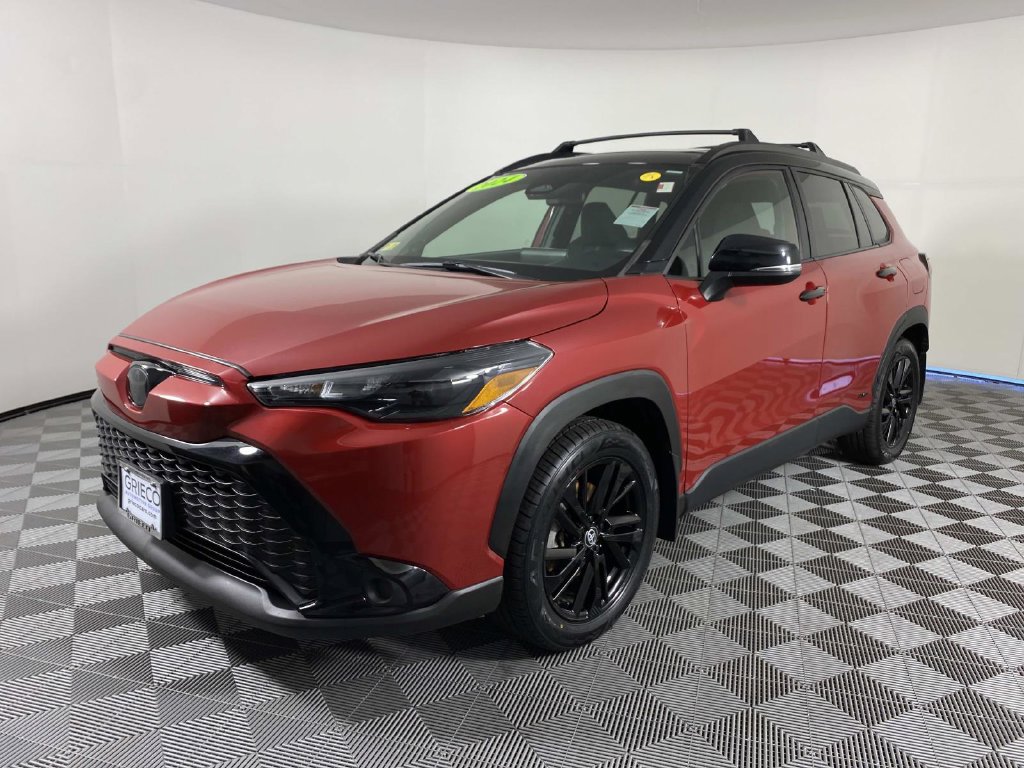 Used 2024 Toyota Corolla Cross AWD Hybrid w/ Moonroof Package image 4