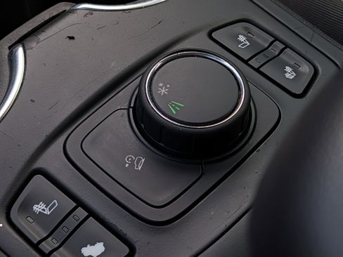 Used 2019 GMC Terrain SLT FWD image 30