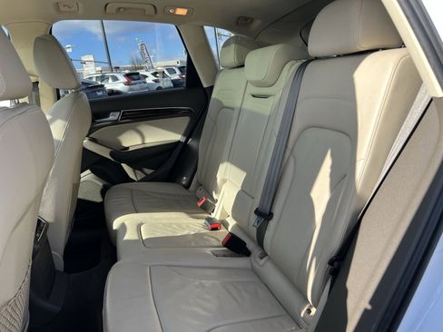 Used 2017 Audi Q5 2.0T Premium w/ Audi MMI Navigation Plus image 24