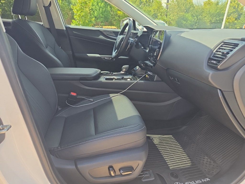 Used 2024 Lexus NX 250 FWD image 4