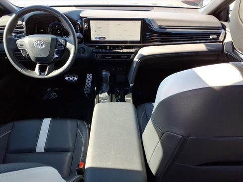 Used 2025 Toyota Camry SE w/ Multimedia Upgrade Package image 12