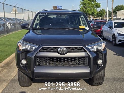 Used 2015 Toyota 4Runner SR5 AWD/4WD image 13