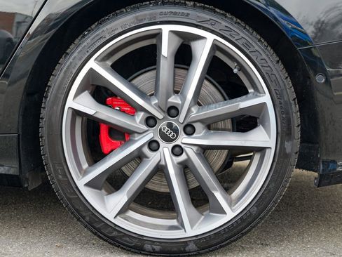 Used 2021 Audi S6 Prestige w/ Prestige Package image 14