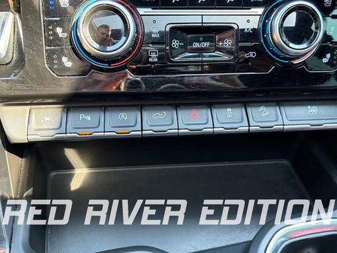 Used 2022 GMC Sierra 1500 Denali Ultimate image 21