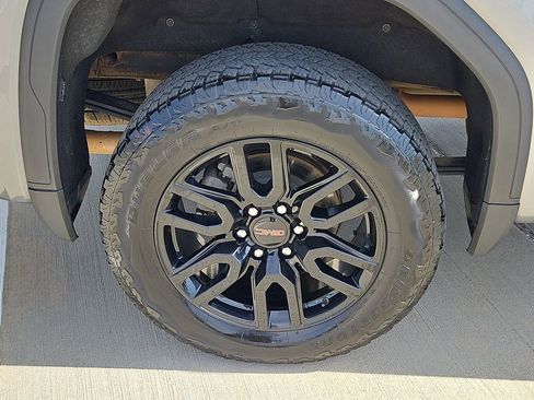 Used 2021 GMC Sierra 1500 Elevation w/ X31 Off-Road Package image 10