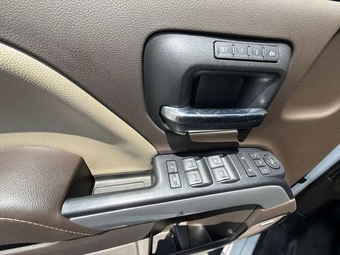 Used 2018 Chevrolet Silverado 1500 LTZ Z71 w/ LTZ Plus Package AWD/4WD image 30