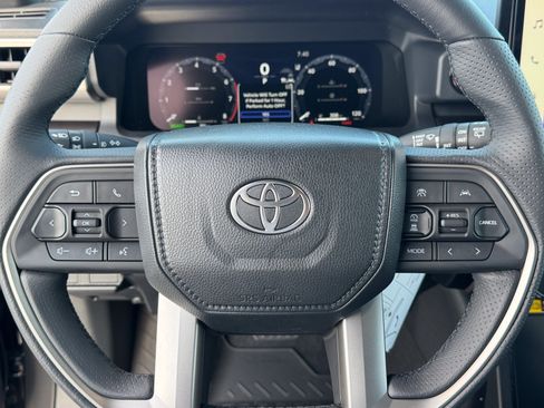 New 2026 Toyota 4Runner TRD Off-Road Premium AWD/4WD image 21