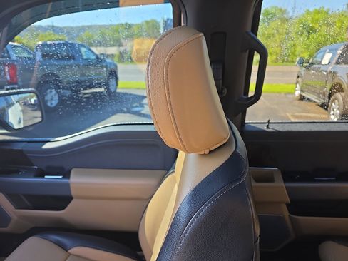 Used 2022 Ford F150 Lariat w/ Max Trailer Tow Package AWD/4WD image 17