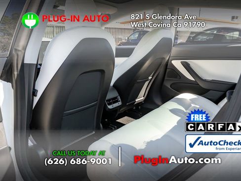 Used 2020 Tesla Model 3 Standard Range Plus image 9