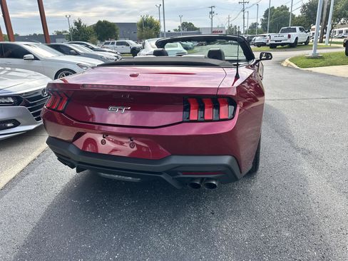 Used 2025 Ford Mustang GT Premium w/ GT Performance Package RWD image 12