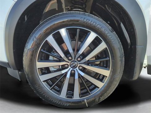 New 2025 Nissan Pathfinder Platinum w/ Lighting Package (N92) image 48