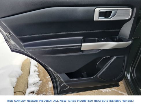 Used 2022 Ford Explorer Limited w/ Equipment Group 301A image 43